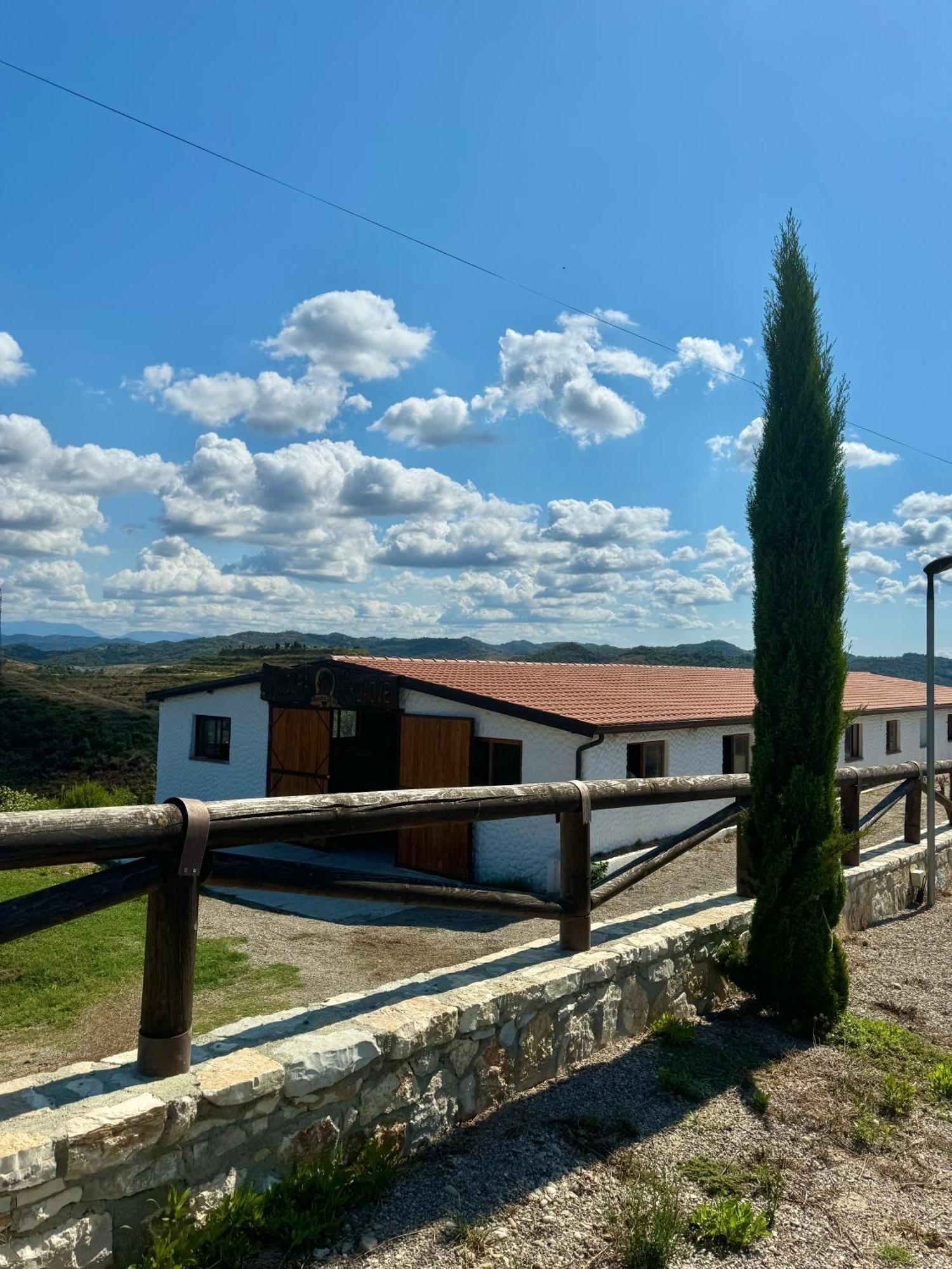 Villa Esmi Durres Kryemedhej Luaran gambar