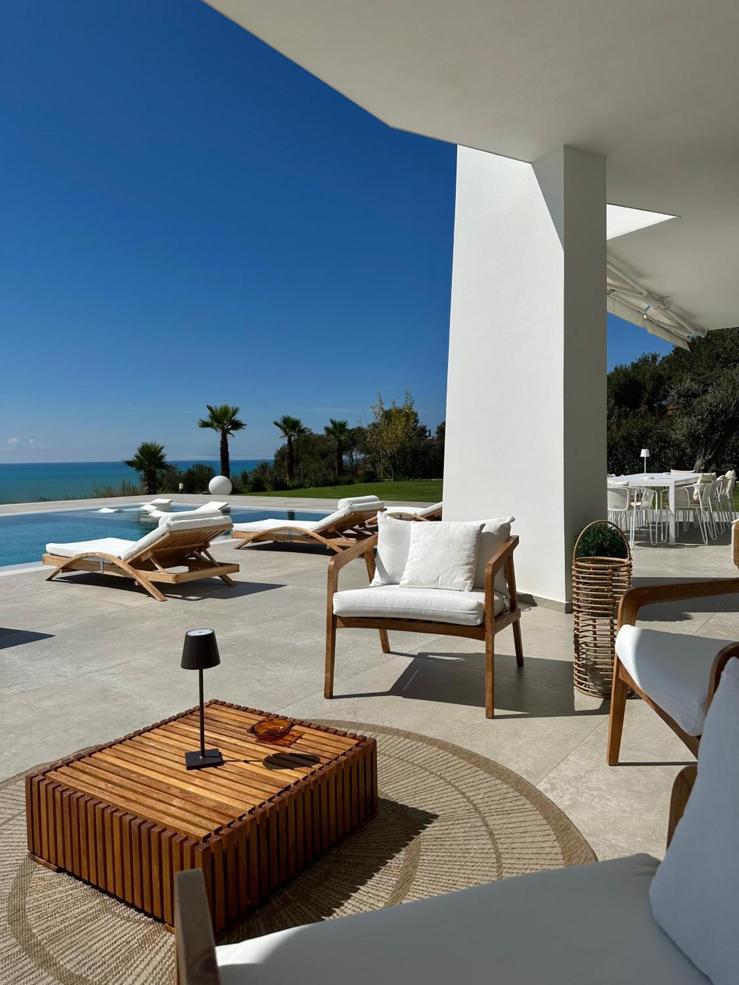 Villa Esmi Durres Kryemedhej Luaran gambar