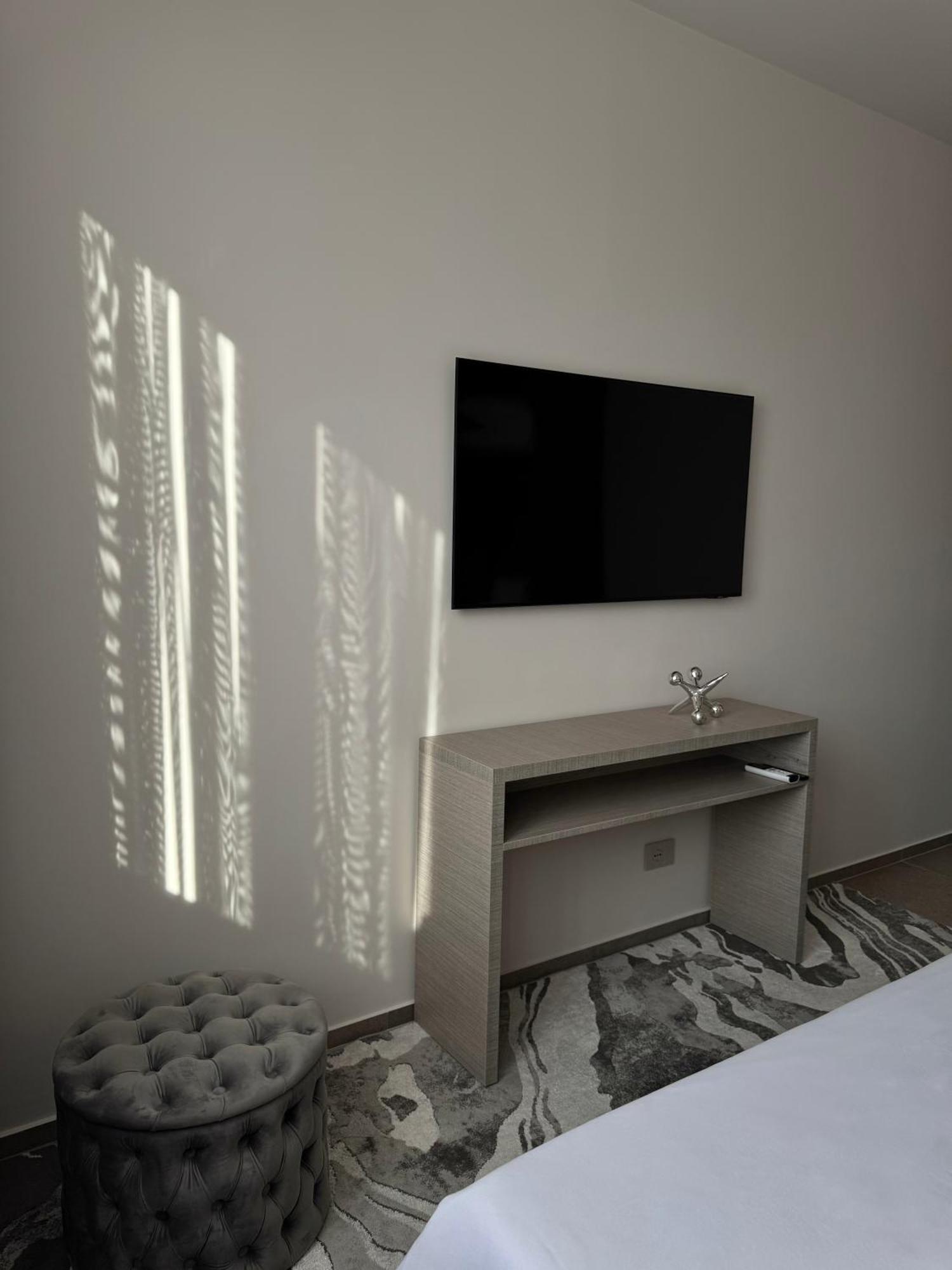 Villa Esmi Durres Kryemedhej Luaran gambar