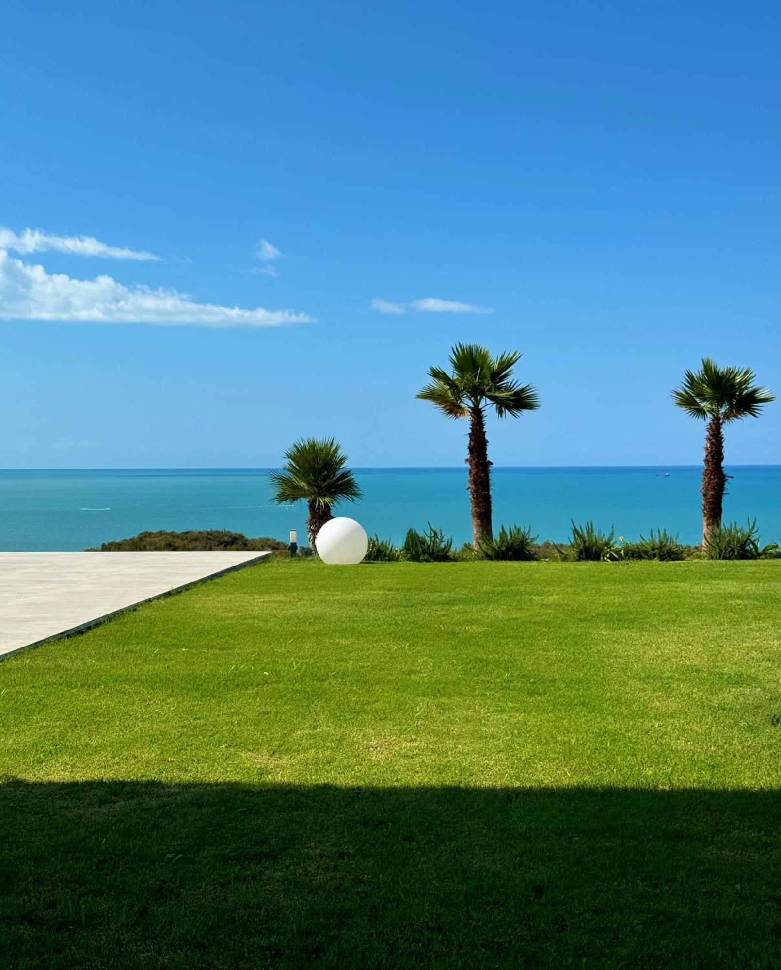 Villa Esmi Durres Kryemedhej Luaran gambar